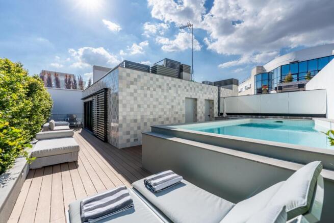 Triplex with 4 Bedrooms in Lisbon