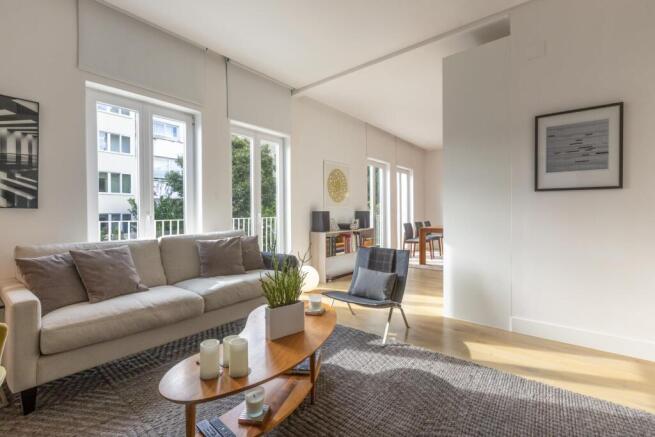 Bright & Elegant T2 Flat, Terrace & Views, Lapa