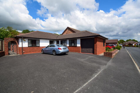 Hill Crescent, Newton, Preston, PR4