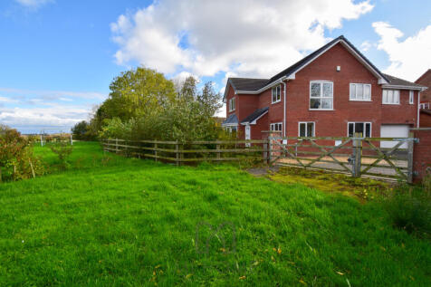 Dover Close, Warton, Preston, PR4