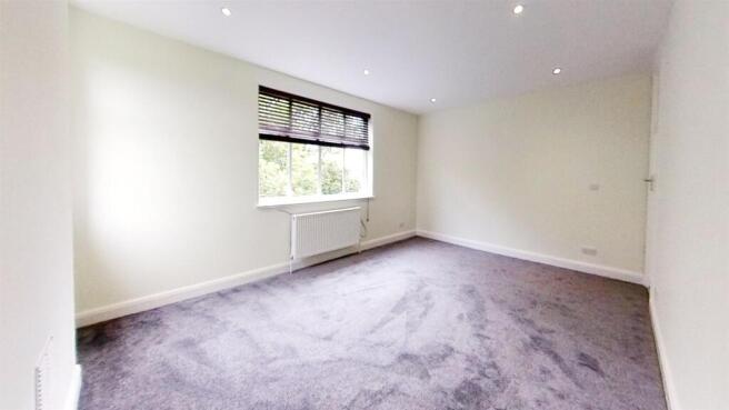 Oakfield-Court-Unfurnished(1).jpg