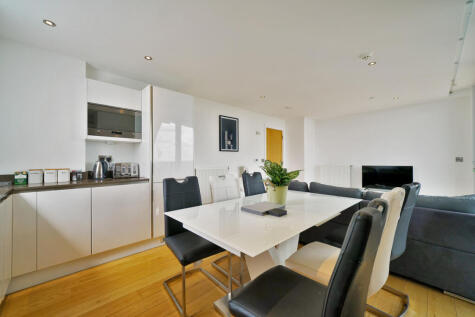 Arc Tower, Uxbridge Road, London, W5