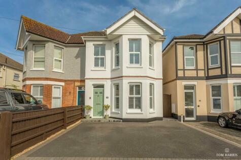 Christchurch - 4 bedroom semi-detached house for sale