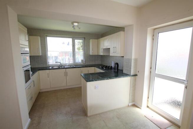 8 Morrish Park (6).JPG