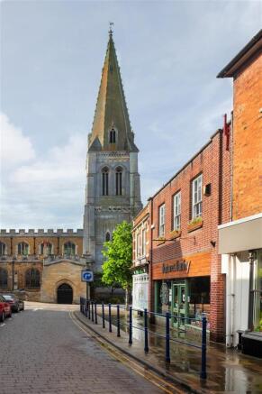 STU16102-fin main col.jpg