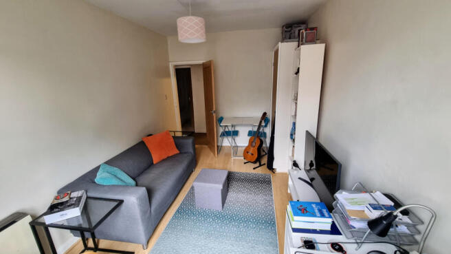 Photo 3