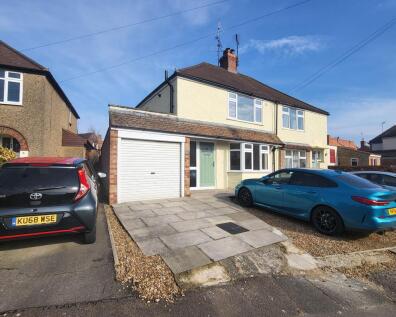 Cedars Way, Newport Pagnell