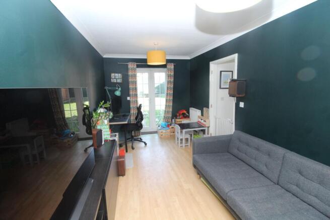 Photo 3
