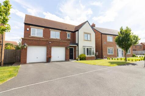 Moorfield Drive, Killingworth Village, Newcastle Upon Tyne