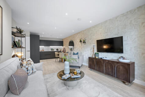 Unit 1105 Kew Bridge Rise, Brentford, TW8