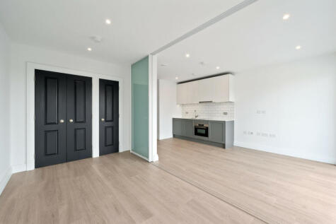 Filmworks Walk, Ealing, W5