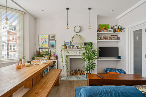 Waldemar Avenue, London, SW6