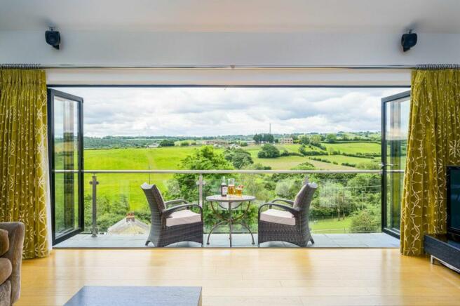 Lounge and sun balcony