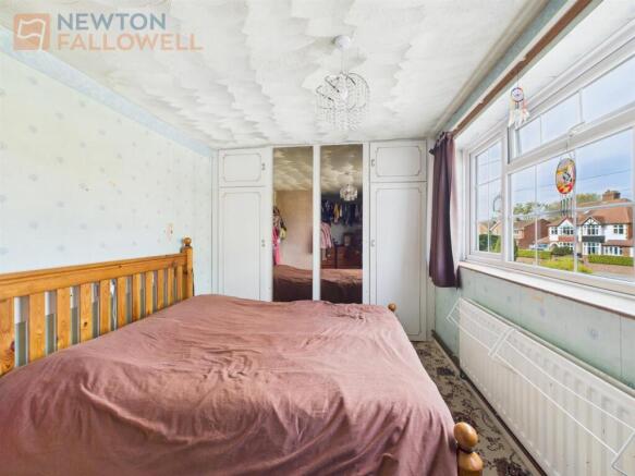 Bedroom 1.jpg