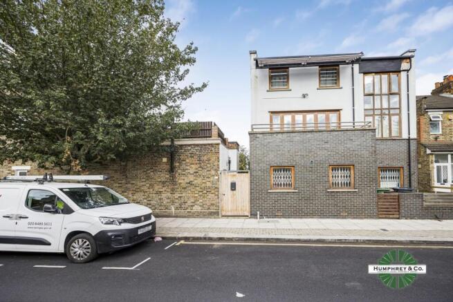 Two Bedroom Ground Floor Apartment