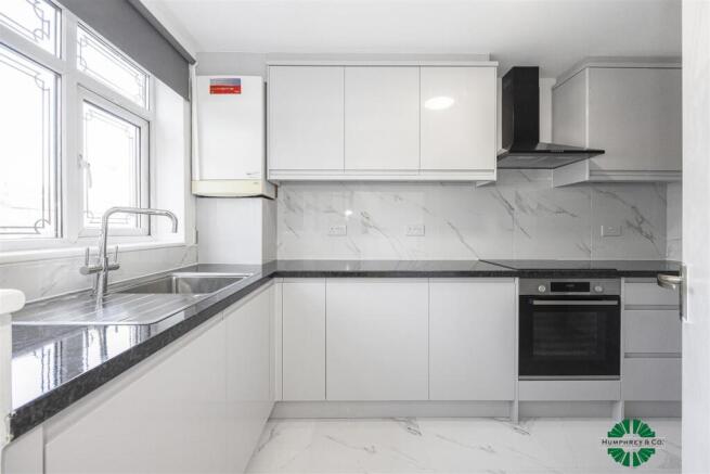 45   Jessup Close -005.JPG