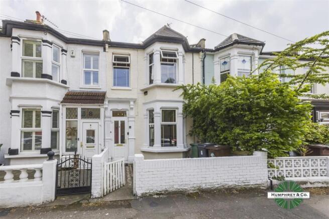 6 Gloucester Road -020.JPG