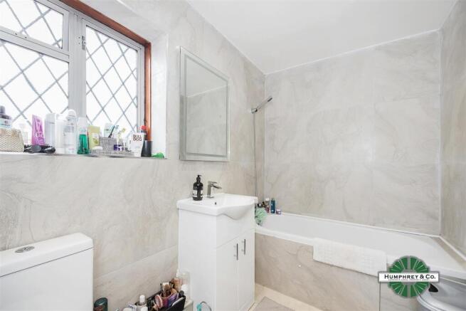 24   Manning Road -002.jpg