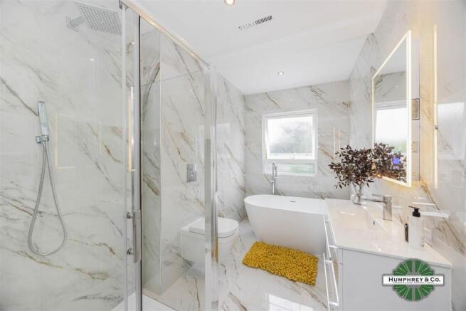 564 Upper Brentwood Road -008.JPG