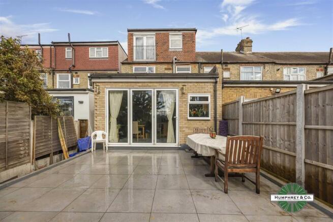 23 Wadham Avenue -021.jpg