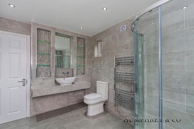 4 bedroom Terraced for sale