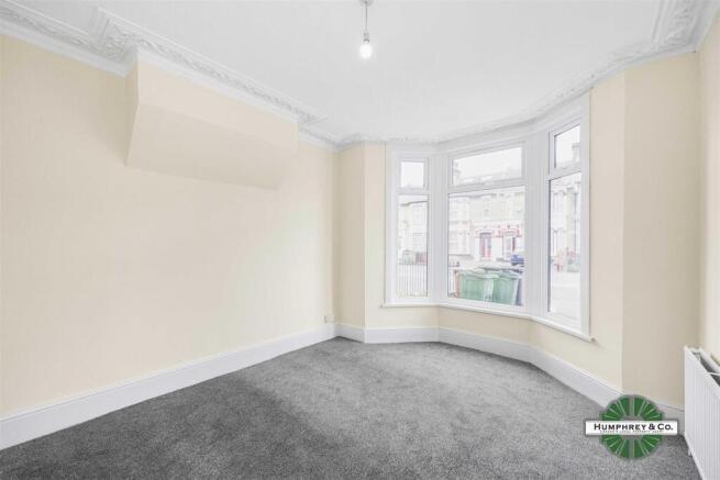 93    Grove Green Road -003.jpg