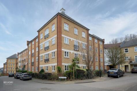 Albany Gardens, Hythe, Colchester, CO2