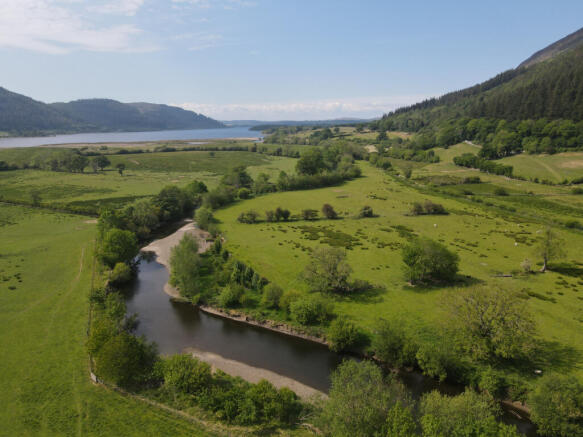 690m of single bank rights on the River Derwent, 