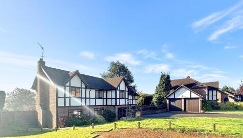 Overhill, Warlingham, Surrey, CR6 9JR