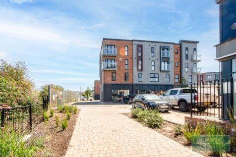 Neptune Road, Barry, CF62 5BR