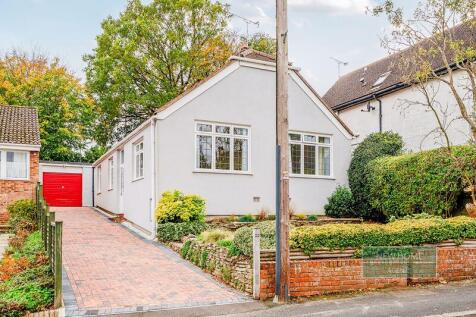 Waverley Road, Farnborough, GU14 7EY