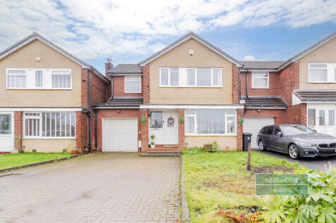 Carrbrook Crescent, Stalybridge, SK15 3LP