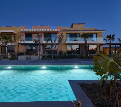 Pool and gardens 