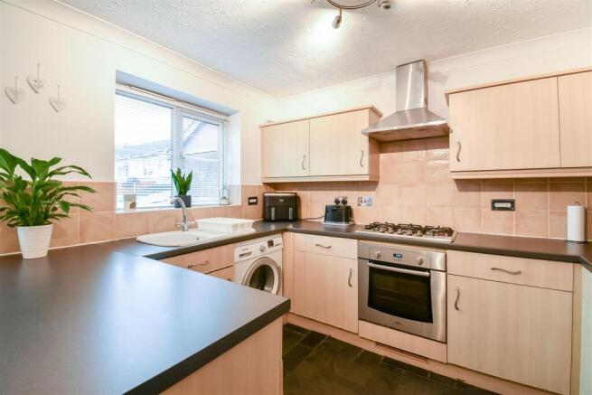 Kitchen/ Dining Room