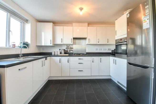 Kitchen / Dining