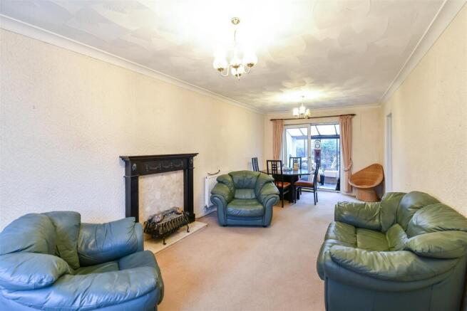 Living/Dining Room