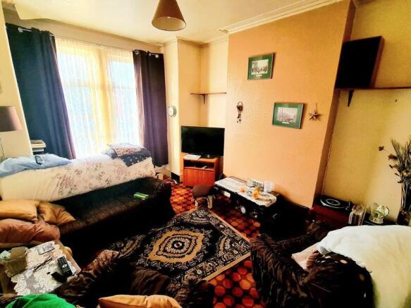 Photo 12