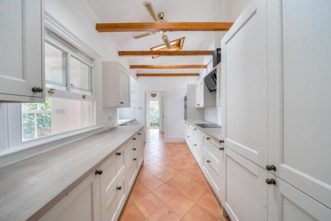 1382634-20-691dc5...