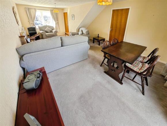 Living/Dining Room