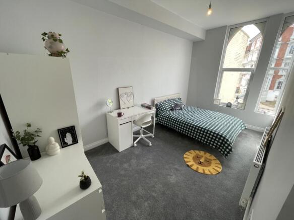 Photo 13