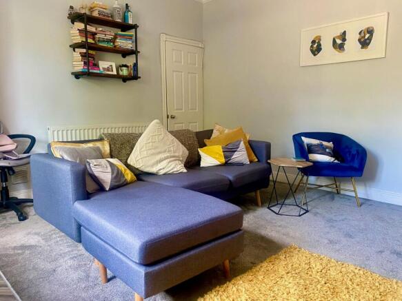 Open Plan Lounge & Kitchen