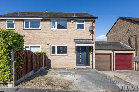 Heath Walk, Dewsbury, WF12