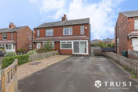 Huddersfield Road, Liversedge, WF15