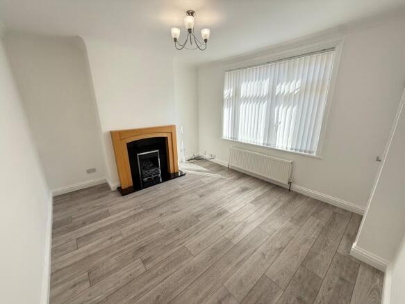 Living room (2)