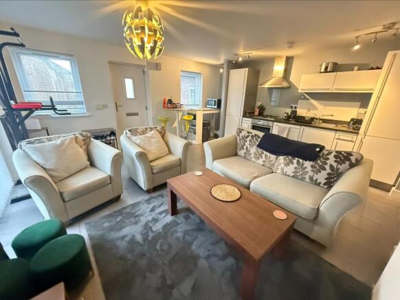 processed-A5BFAB94-4325-424C-80F5-5A4E89AA6B44