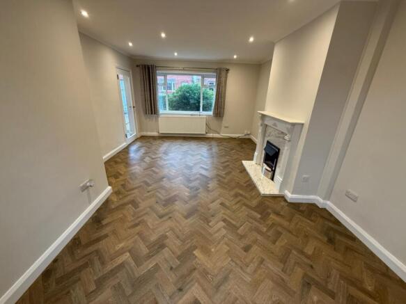 2 Jubilee Road Lounge