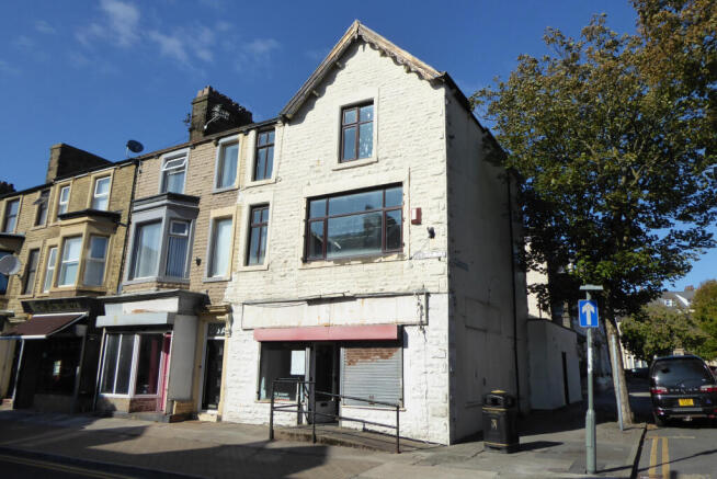 Ground floor retail unit