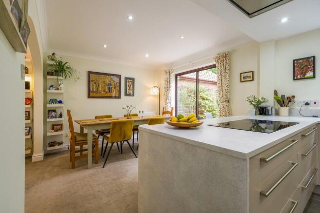 SV16 Samuel Vince...