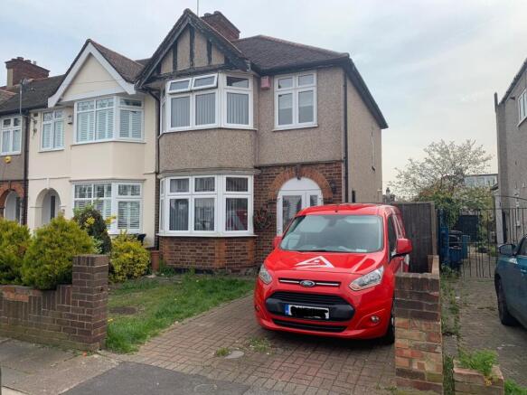 Semi - Detached House to Rent on Chadwell Heath L