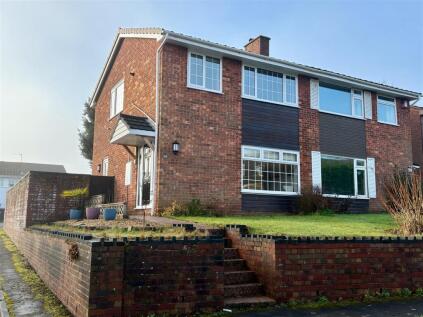 Mount Gardens, Codsall